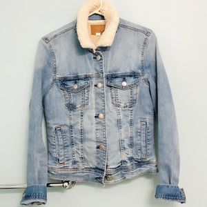 American Eagle Sherpa Lined Jean Jacket
